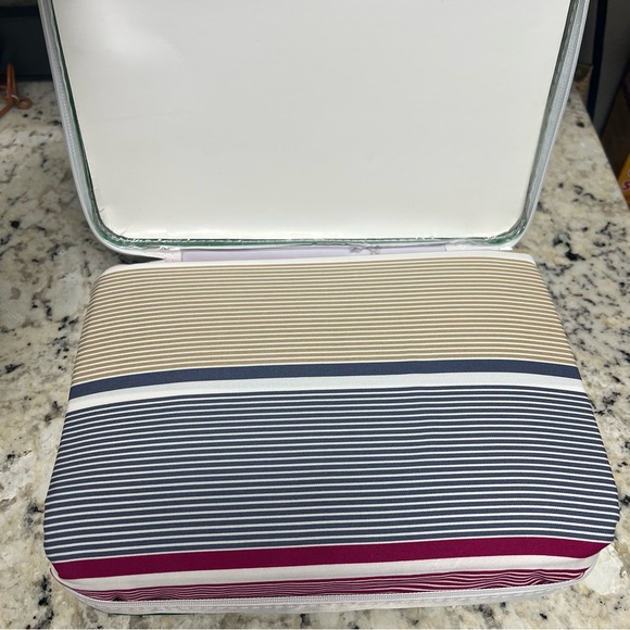 NEW $250 Lacoste Twin Duvet 68X88” Standard Sham Adour Folkstone Gray Bedding - Picture 9 of 11